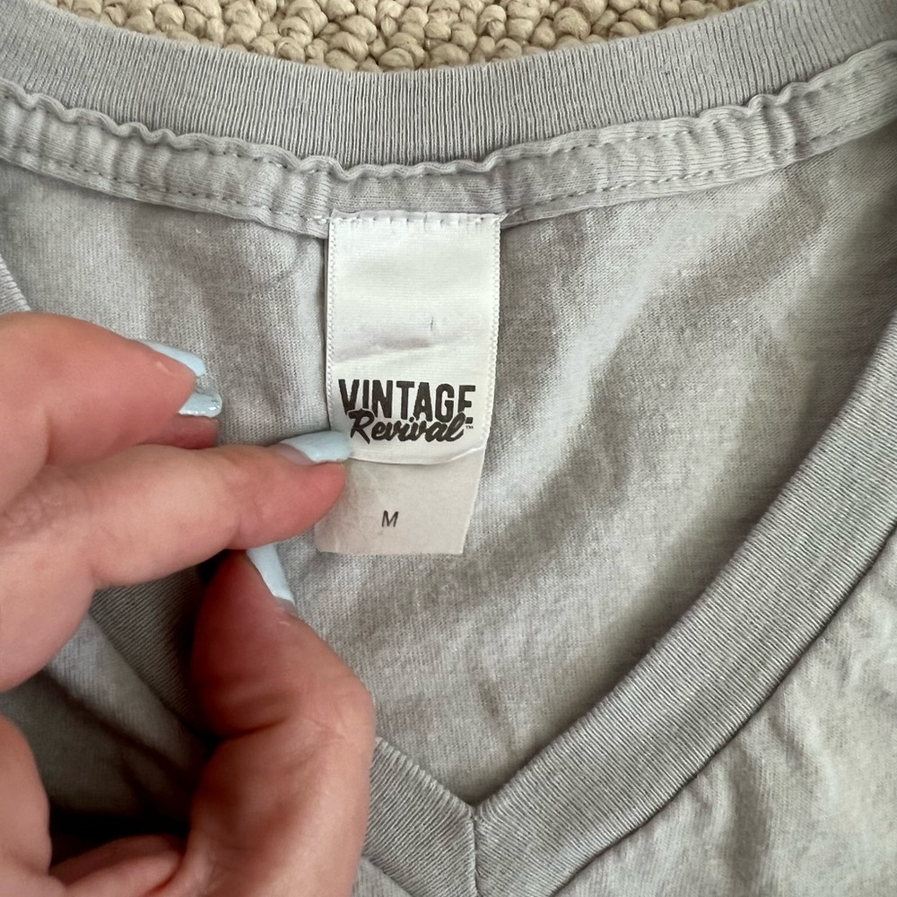 Graphic Tees - Picture 6 of 6
